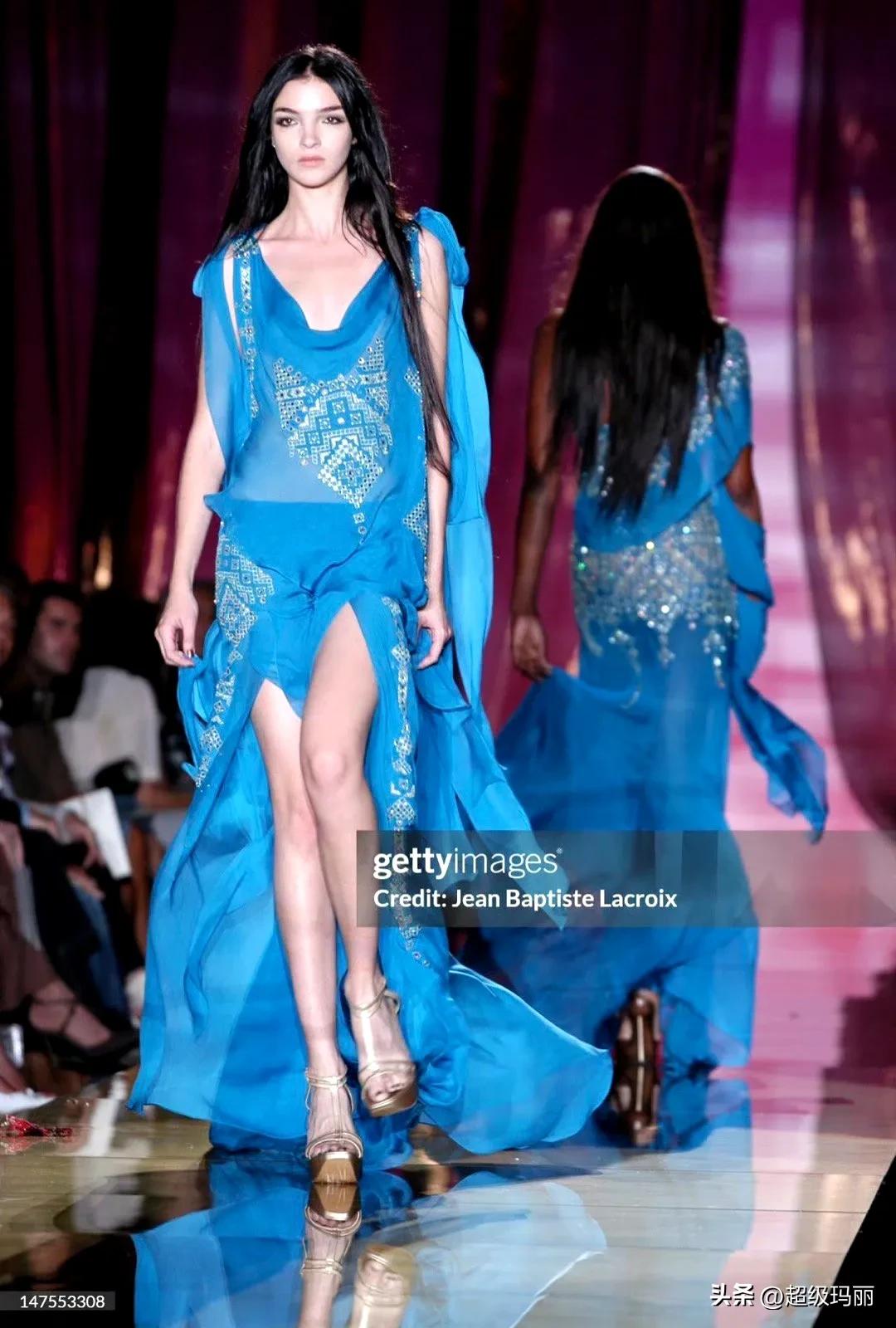 Elie Saab fall 2003，她真的好美
