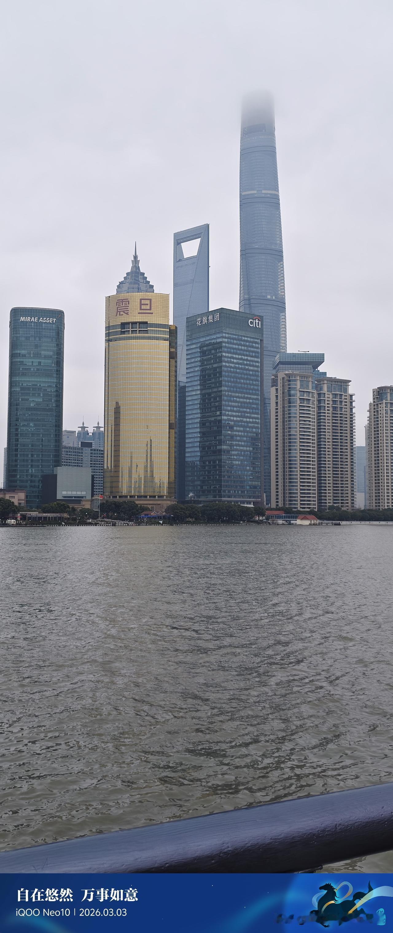 隔壁老爷子说，这次老太太做完手术，状态比以前好多了，而且还会客气了。

就比如我