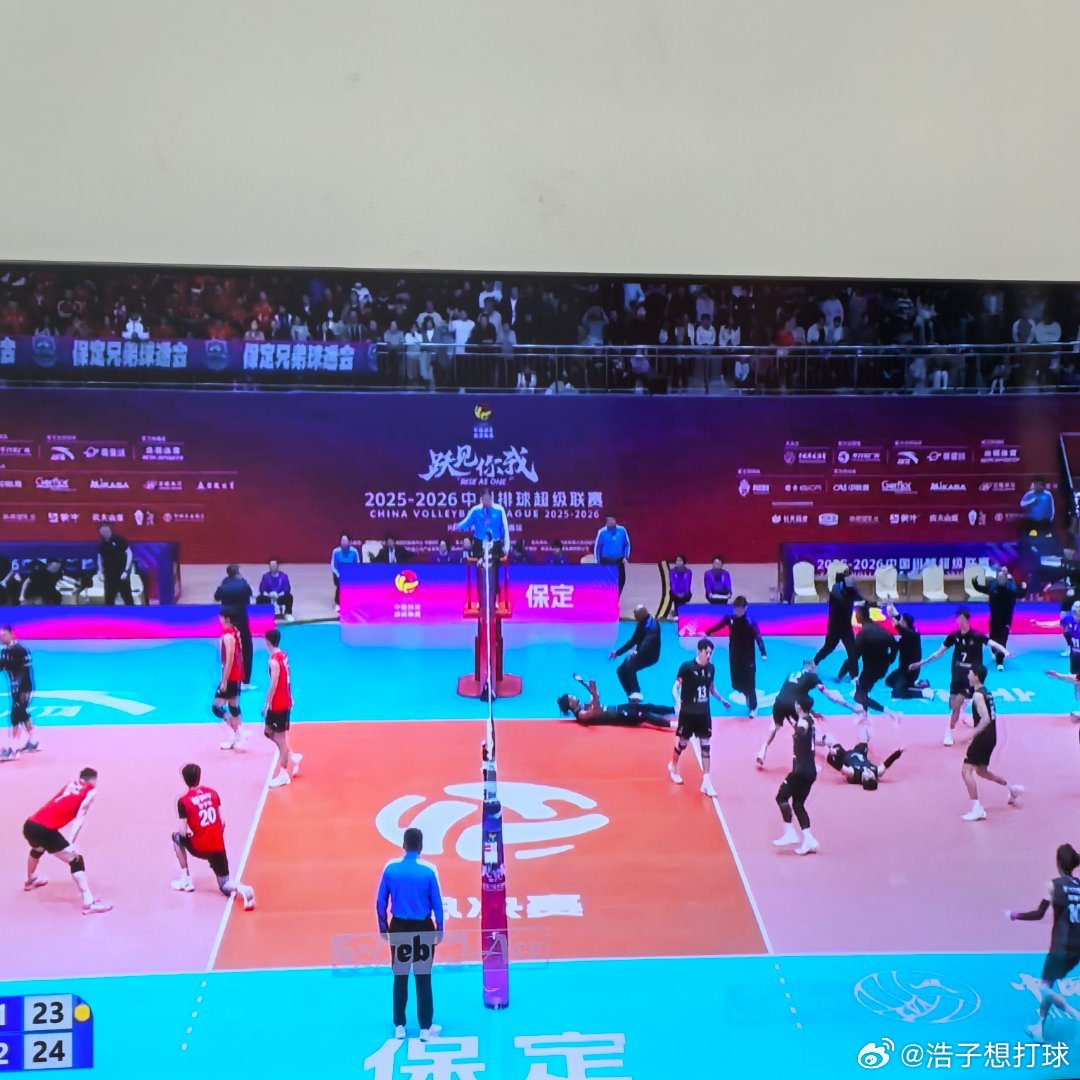 恭喜天津男排完成了排球冠军之城的又一块拼图，恭喜刘浩指导！