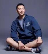 “我宁愿在美国住下水道，翻垃圾！也不回中国！”谁能想到，说出这句话的人，竟然是高