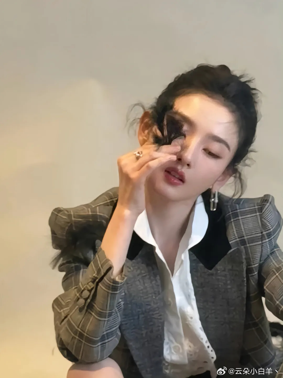 宋祖儿 恭喜演员宋祖儿 金树林年度最受欢迎女演员 未来我们一起解锁更多精彩作品?