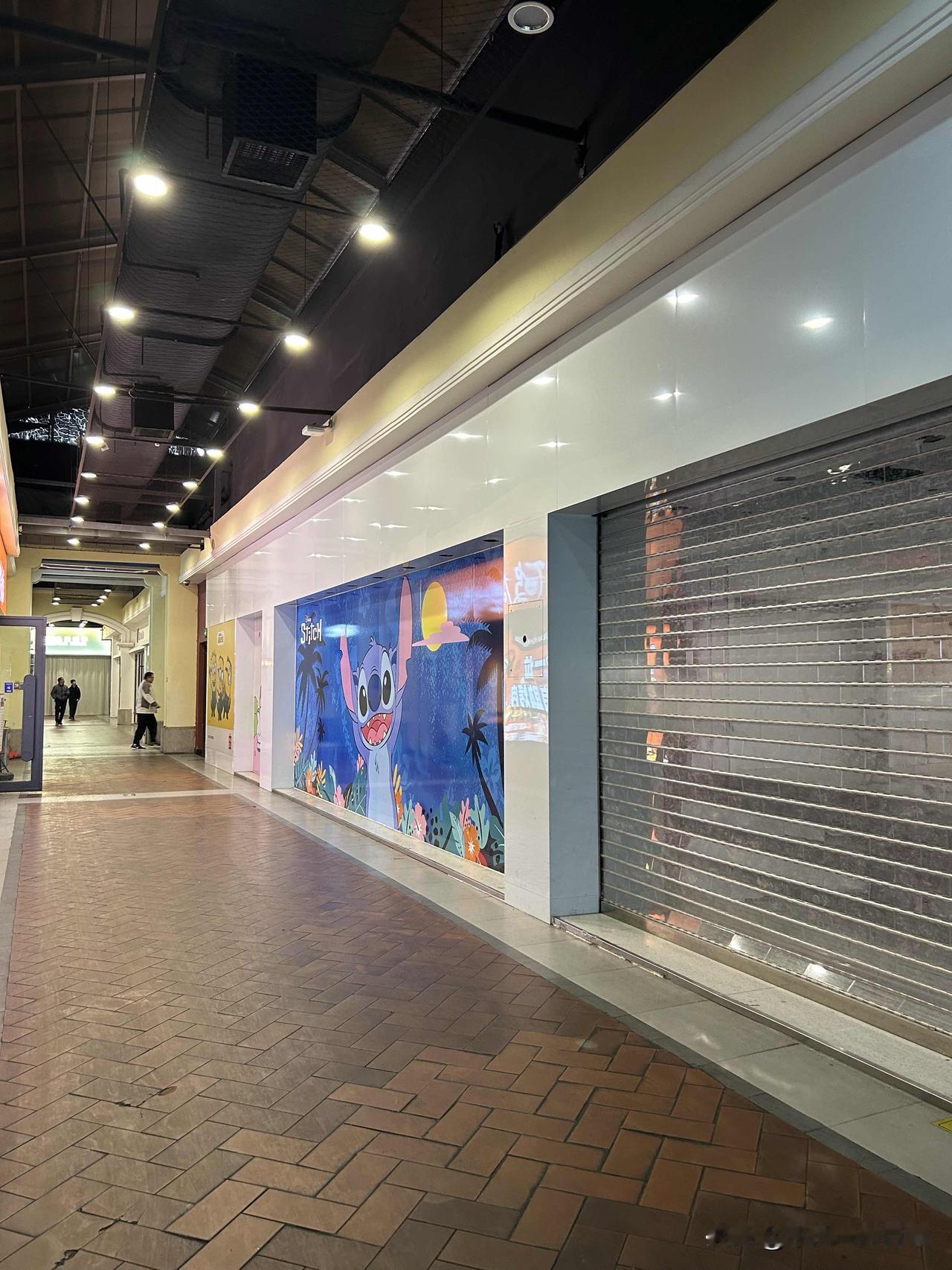 这个世界改变得太快了，

以至于跟不上节奏的人容易被社会淘汰。

那么什么叫跟不