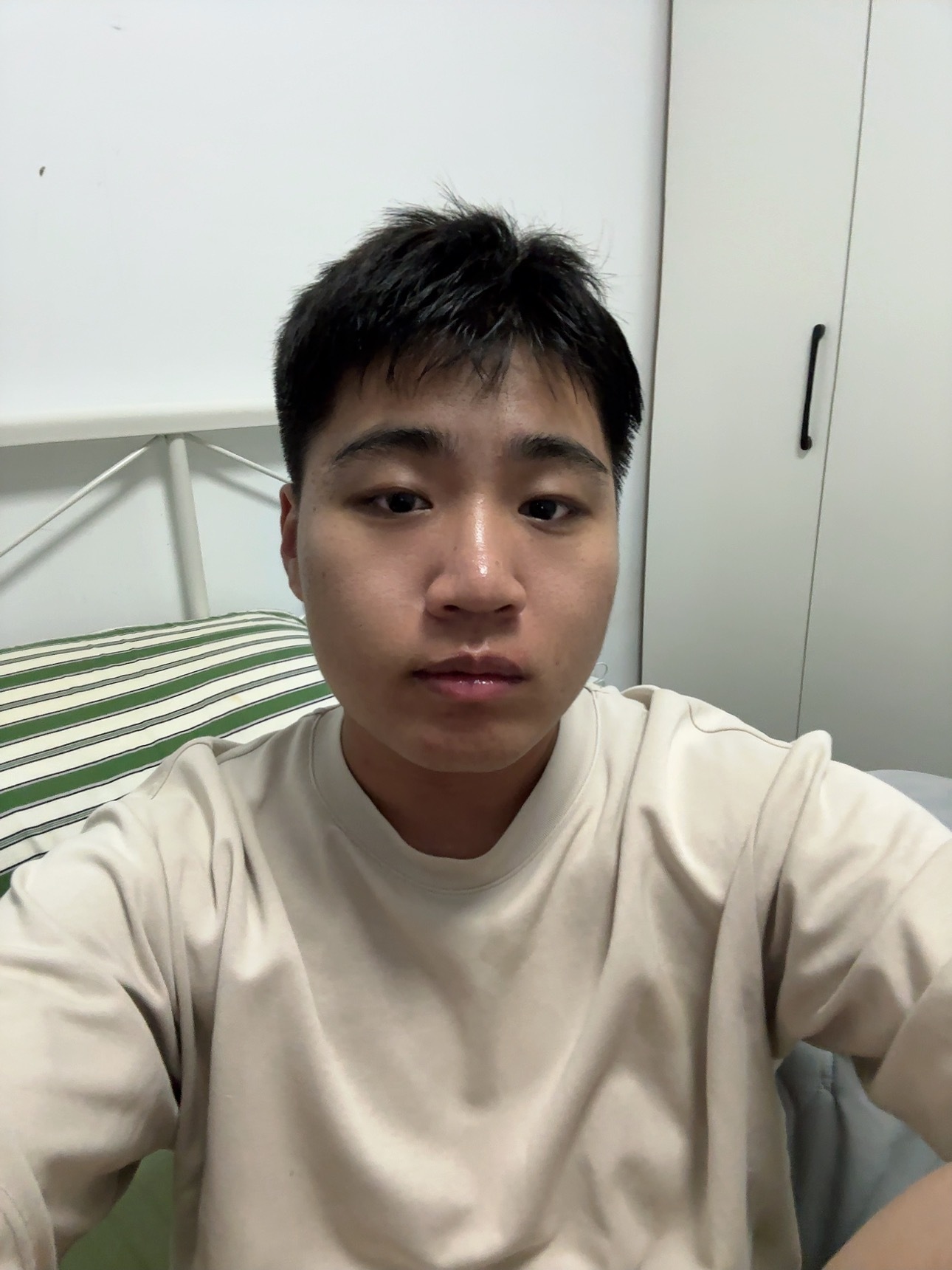 有肿了 明早还要喝冰美式