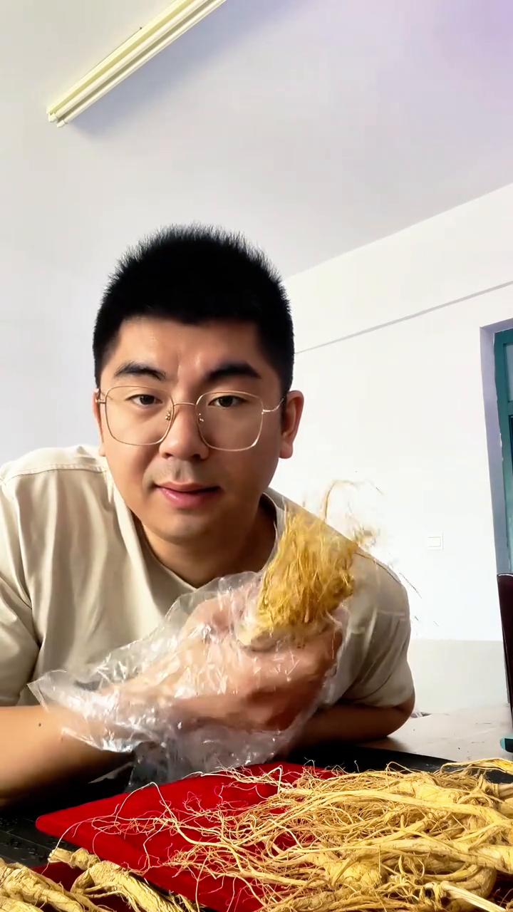 干人参这么久，我一直内心藏着一个很无奈的事。很多外表看着越体面、越光鲜、越规整的