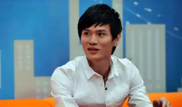鲍春来说石宇奇慢热崩盘 石宇奇落后那段追分确实硬，但也暴露一个问题——你只有在快