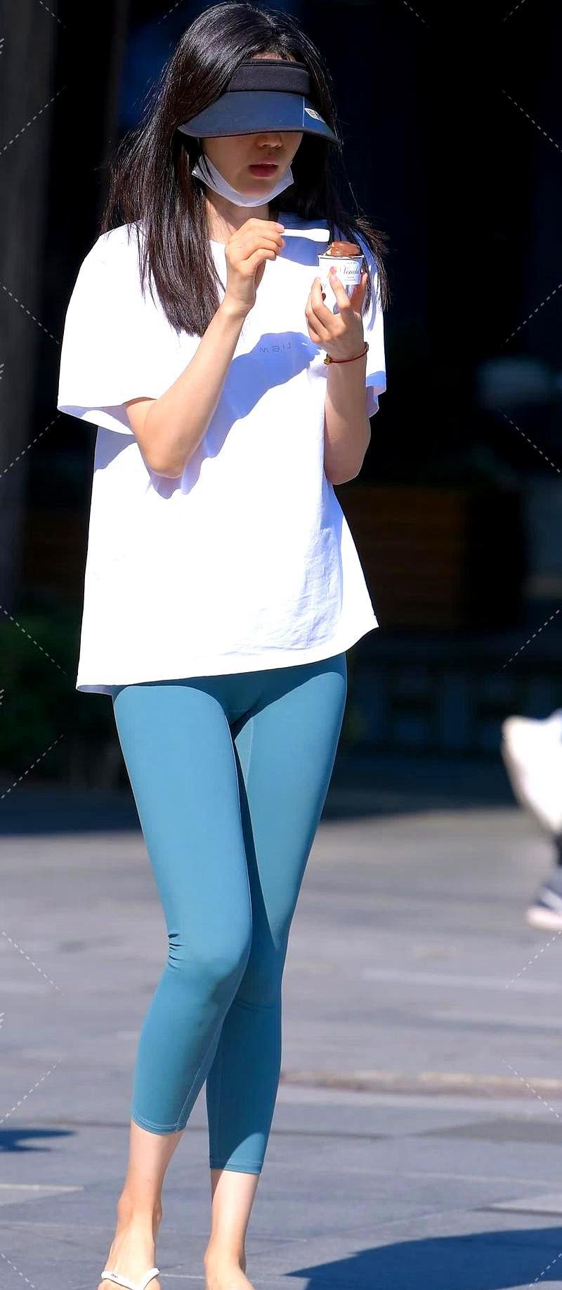 街上小姐姐