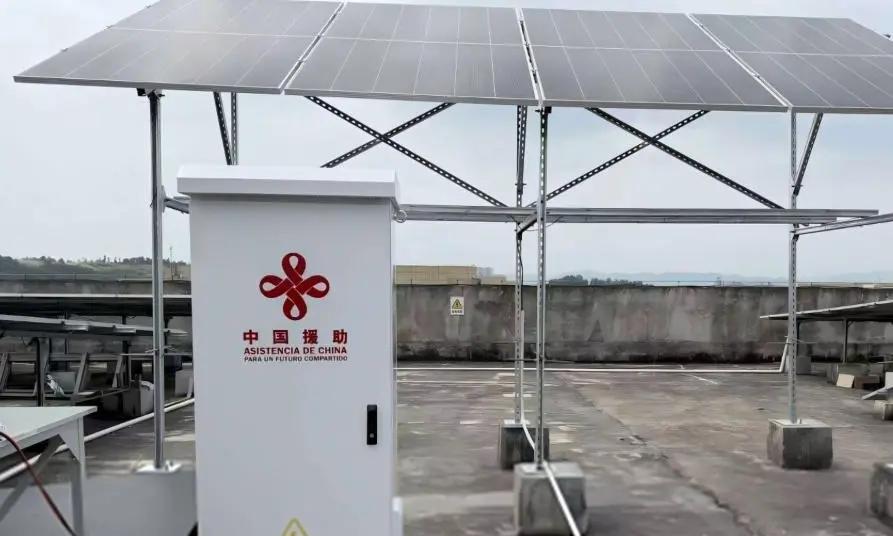 首批5000套家用太阳能交付古巴，古巴官员感谢之余说：“太阳是挡不住的！”

当