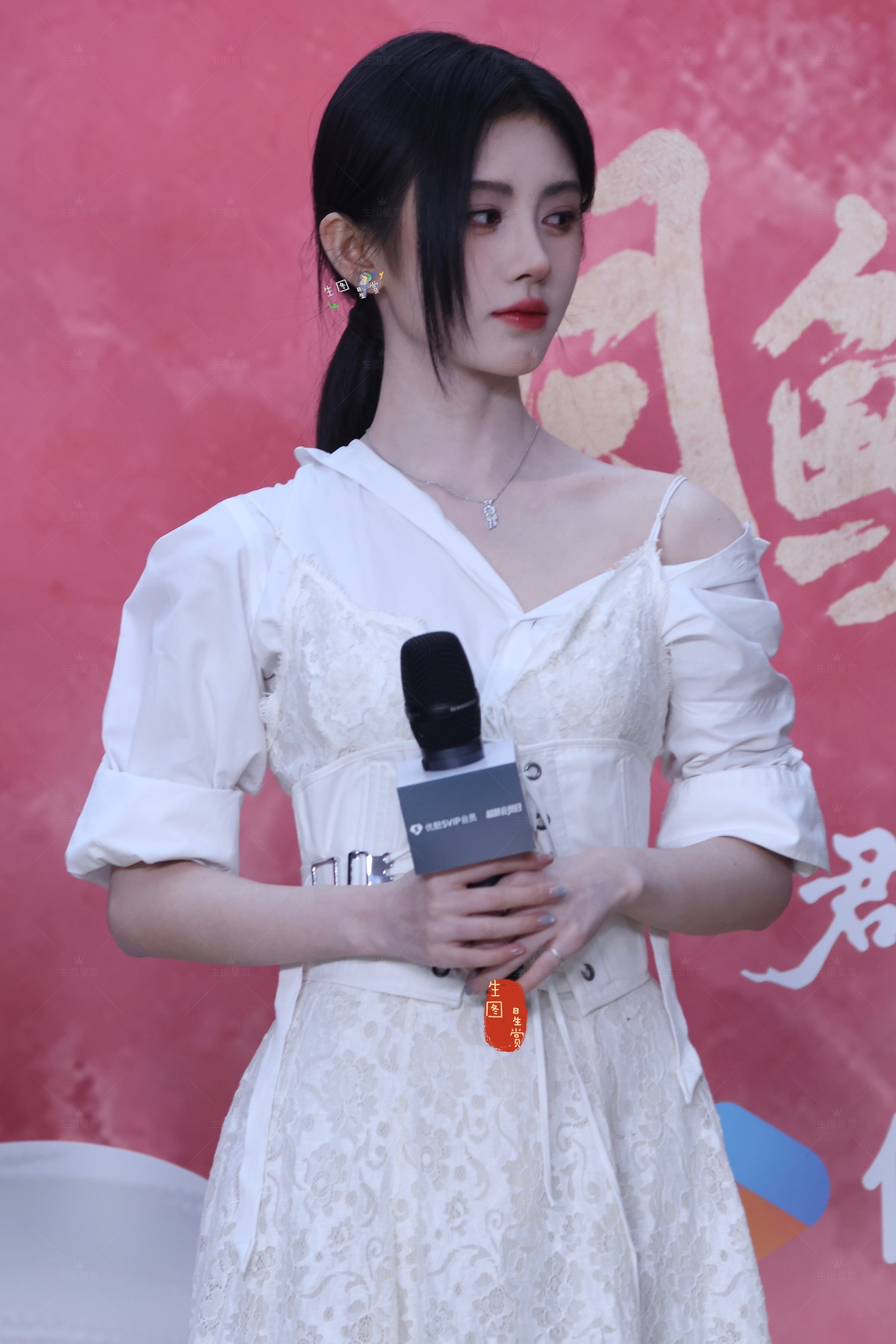 小狐仙鞠婧祎，美萌暴击🫧小鞠260407月鳞绮纪优酷扫楼生图鞠婧祎露芜衣鞠婧祎
