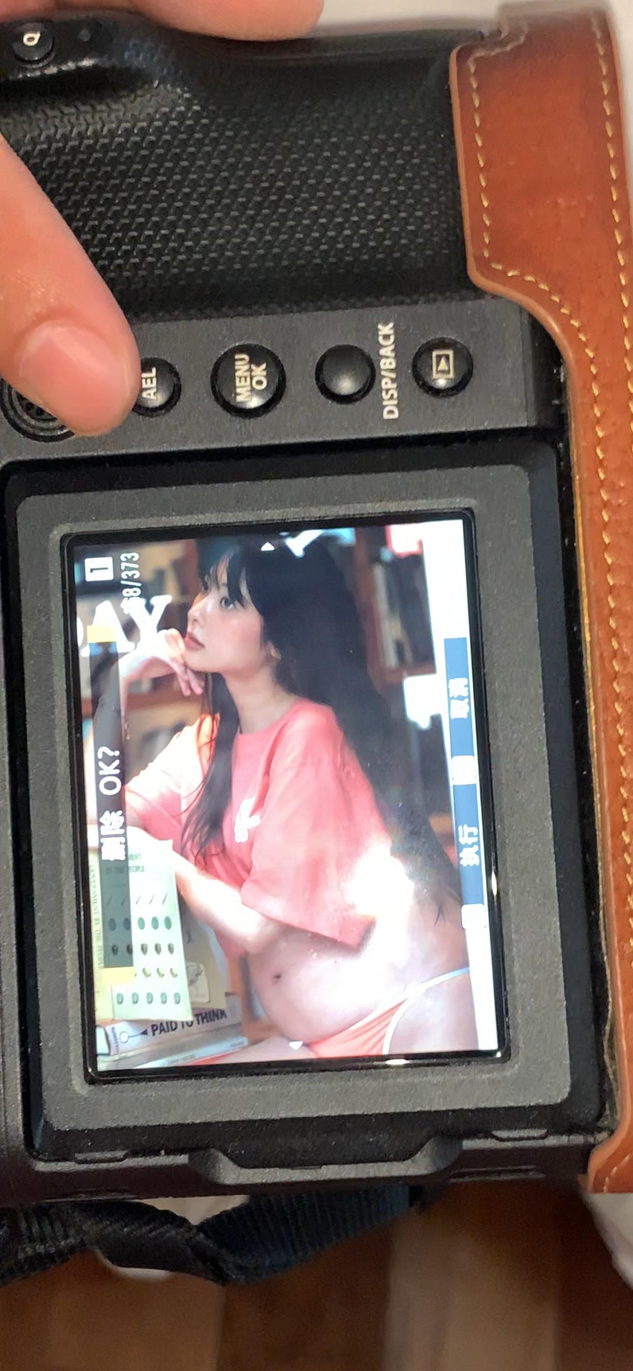 拍了发不了朋友圈的孕妇照 发了会被我妈锤死🤸 ​​​