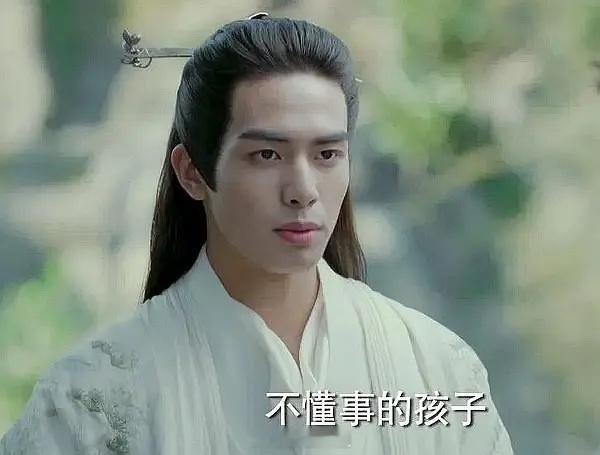 宋威龙是什么动物系？看到这张图感觉也是猴系？这个头套真把他所有缺点暴露了 