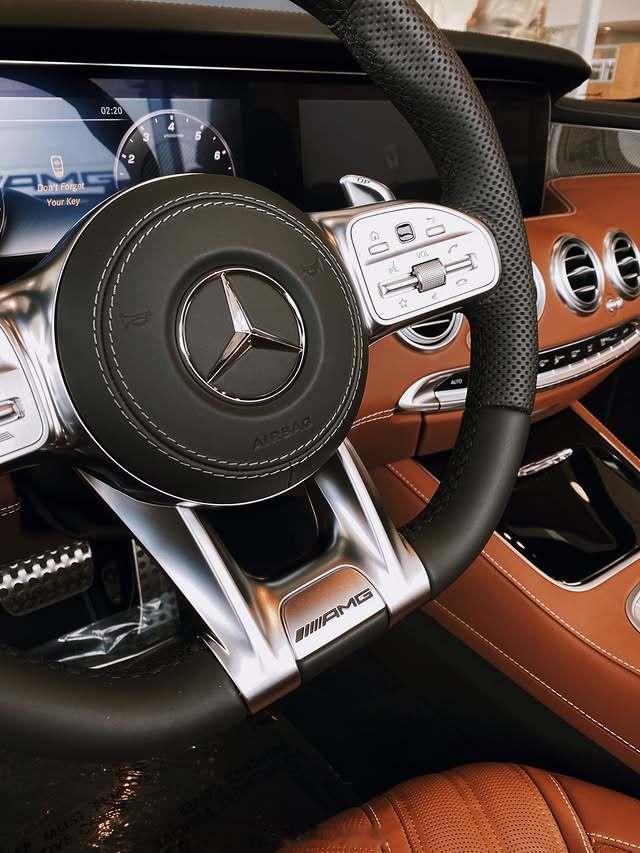 10年前的设计比现在高级多了AMG S63 敞篷版 