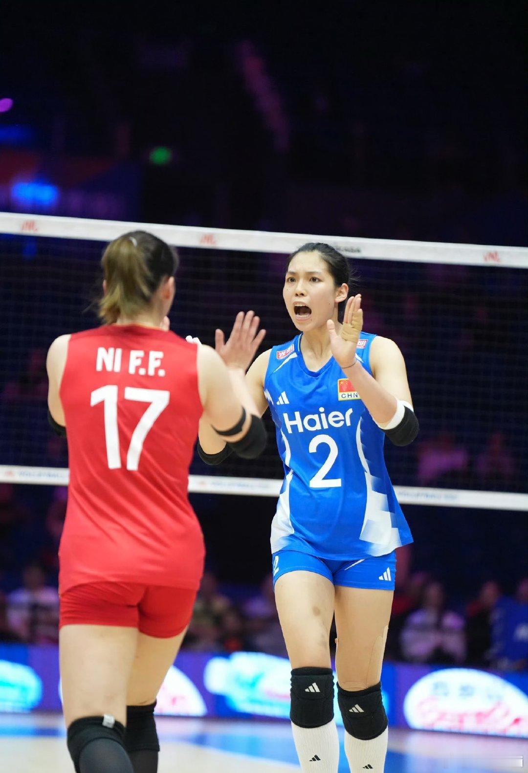 中国女排vs捷克女排 中国女排🇨🇳0-3不敌捷克女排🇨🇿惨败！无缘开门红