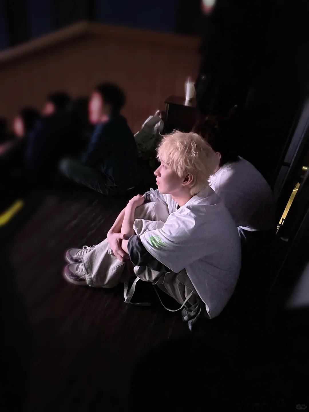 蒋龙说导演陈思诚让人有安全感 蒋龙在映后大赞陈思诚导演，说拍摄时感受到满满的安全