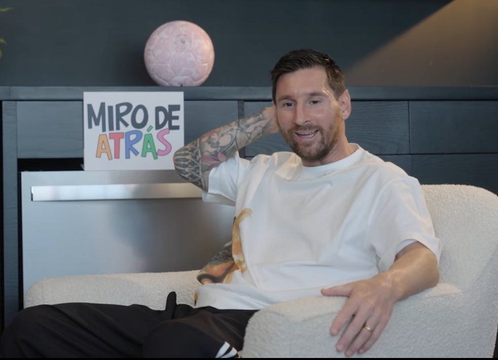 梅西🎙️：“我喜欢孩子们来到俱乐部，观看训练，体验这里的氛围。这能让他们从小就