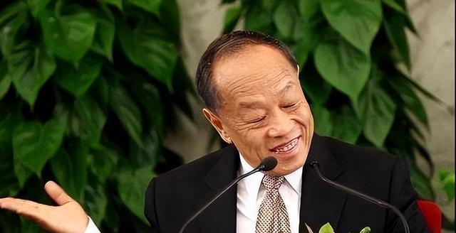 2003年，钱其琛从国务院副总理岗位退休，结束48年外交生涯。他曾任外交部新闻发