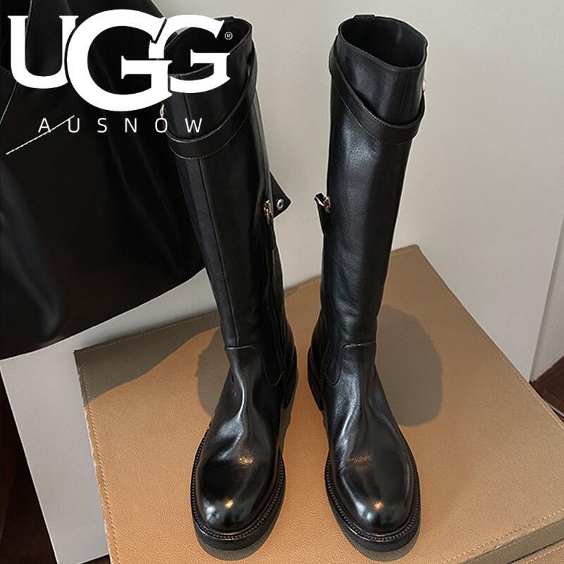 时尚鞋履秋冬时尚秘籍，UGG骑士靴必占一席！这款靴子堪称“闭眼入”的百搭王者。设