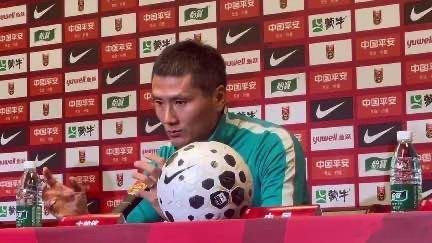 赛前新闻发布会丨邵佳一：国家队没有新老队员之分 每个人都具备首发实力我在央视频，