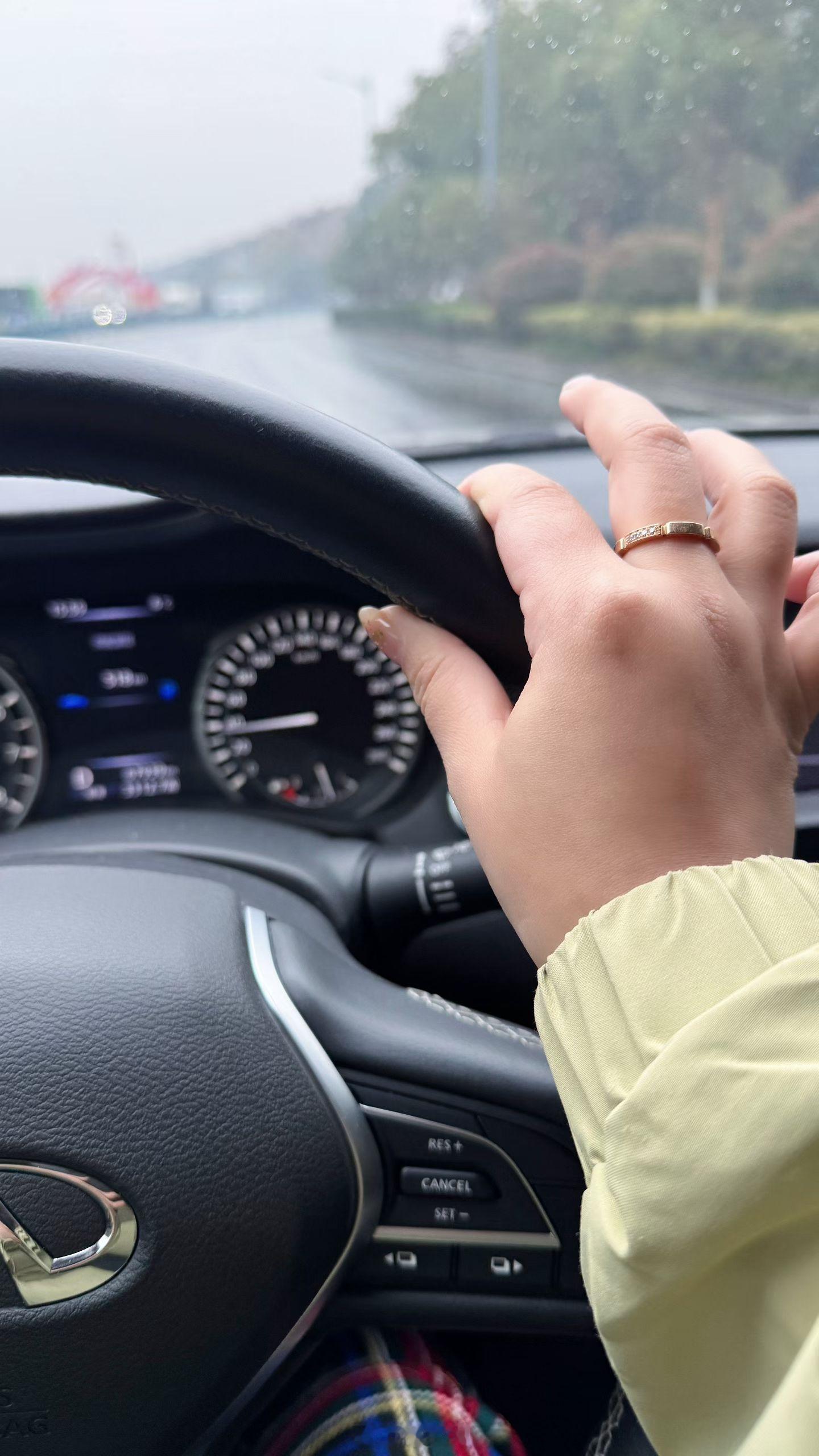 和你们有方向盘加热的说不清楚