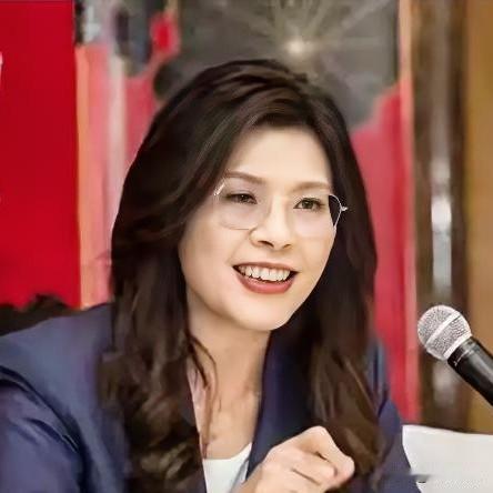 郑丽文“小心”小心，还是“祸”又从口出……

前段时间，国民党主席郑丽文因说话“