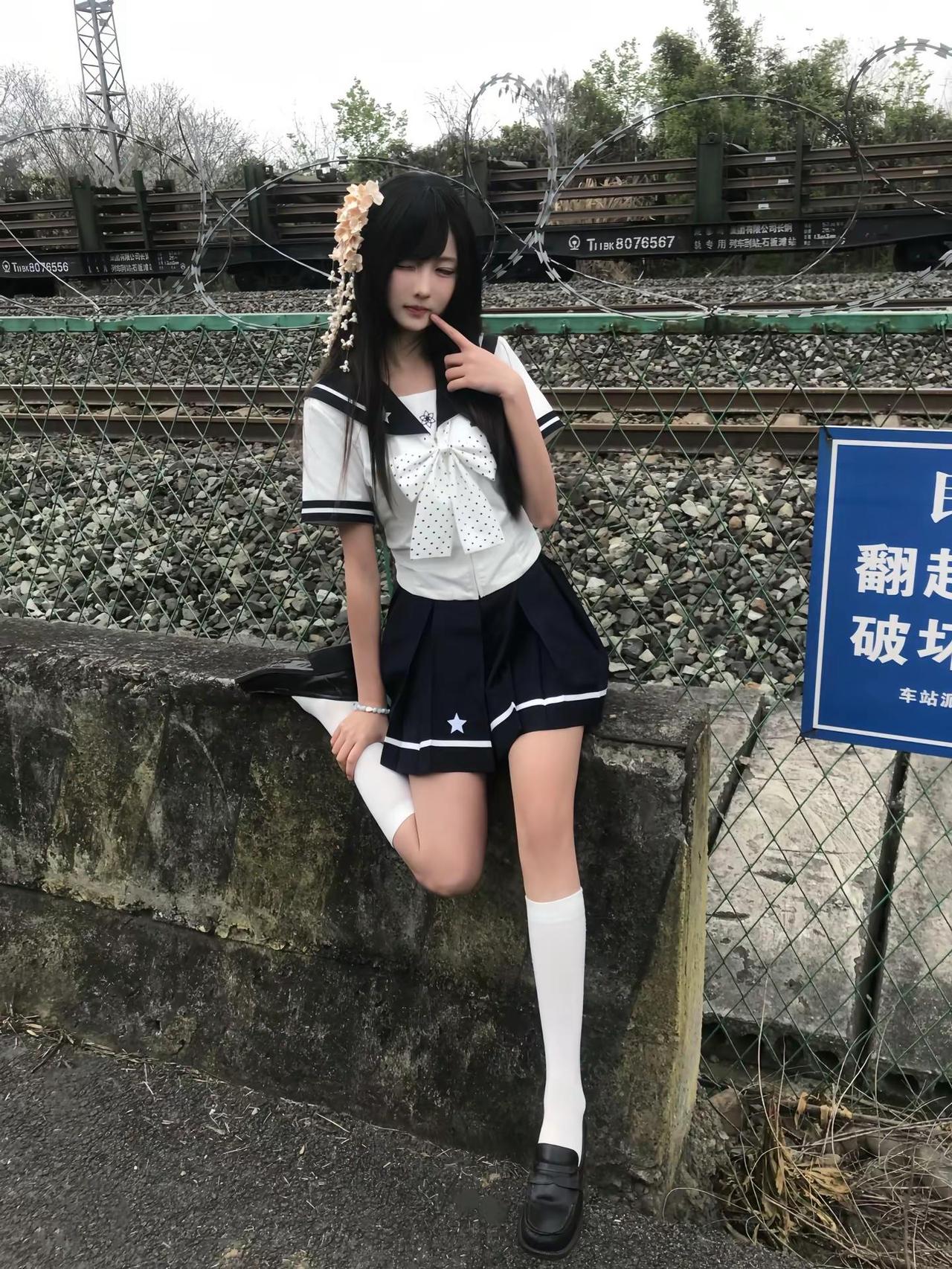 我说我喜欢海 其实是你的齐刘海