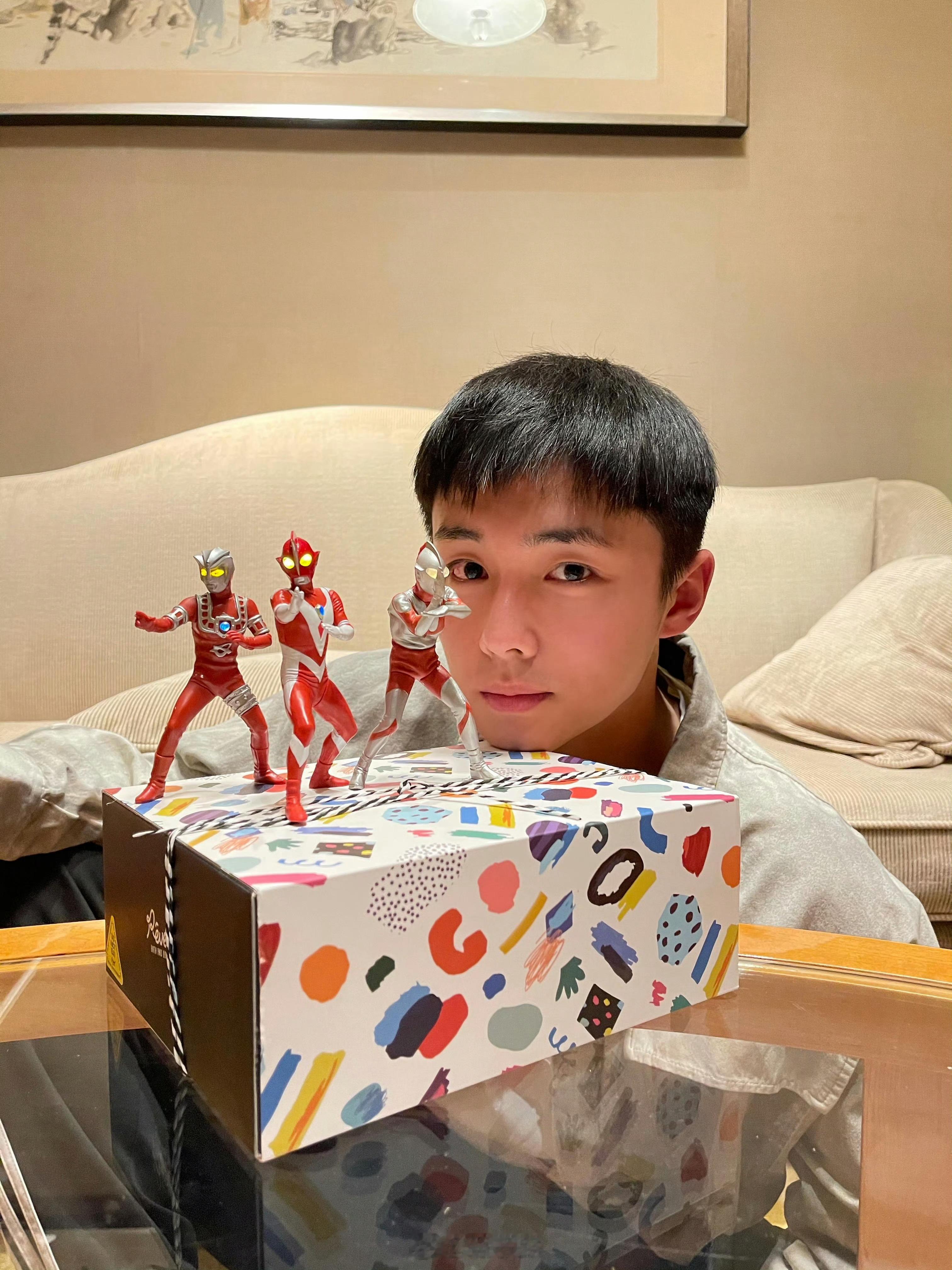 当文艺批表达「我看见你，我相信你」时： 