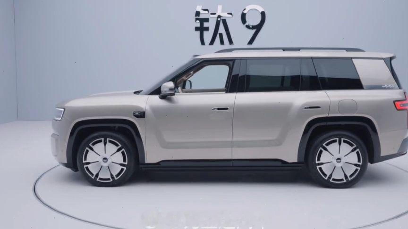 新能源登场，方程豹钛9有何不同？