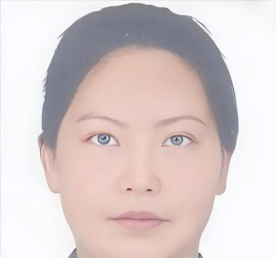 2009年，一个教物理的女人，43 岁，身家千万，在自己的楼里凭空消失了。监控没