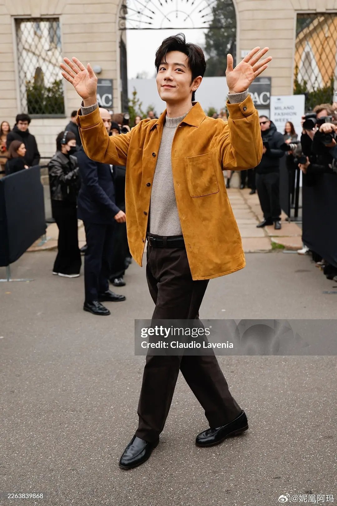 肖战这组照片给人一种好慈祥的感觉,时间果然神奇 