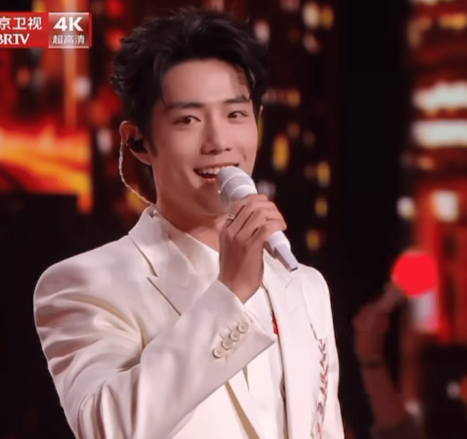 你是我心中的棉花糖，甜蜜又柔软，战战， 新年快乐！肖战好漂亮📮肖战这和演唱会现