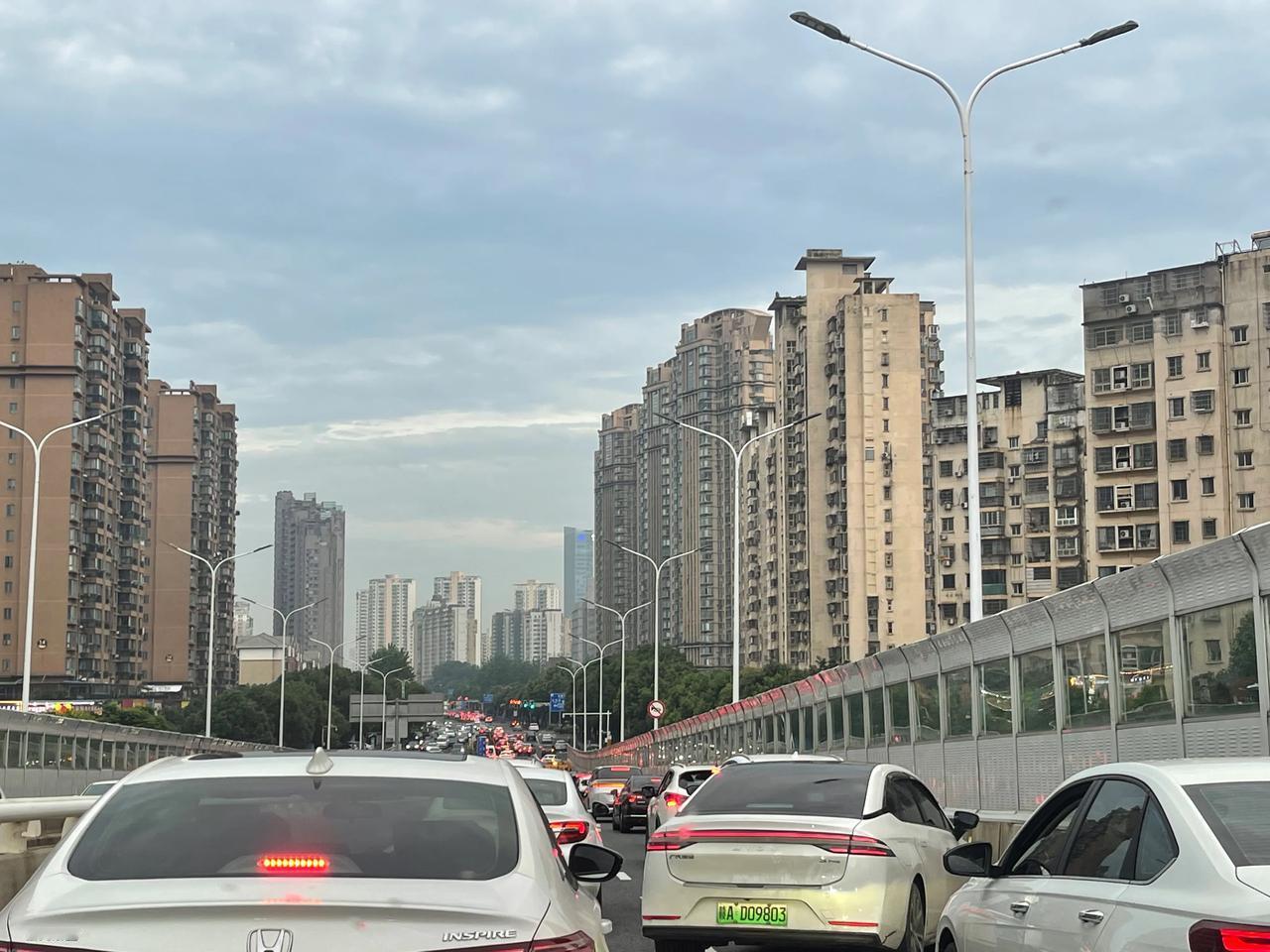 #堵车# #红谷滩#