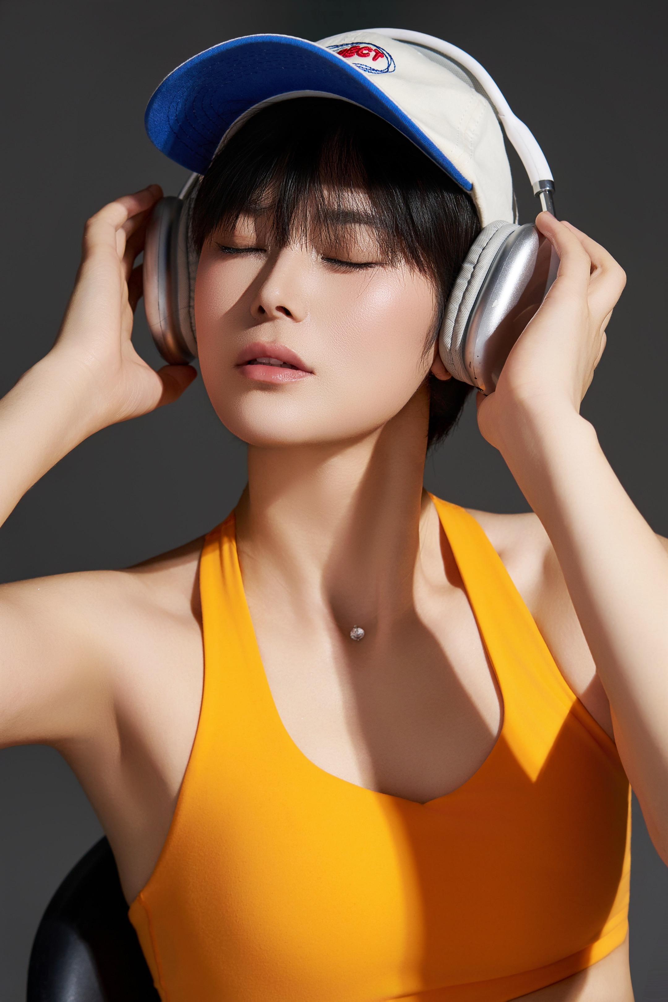 不再焦虑法令纹加深 不再纠结白发早生 无医无美 接受自然衰老 早睡早起...