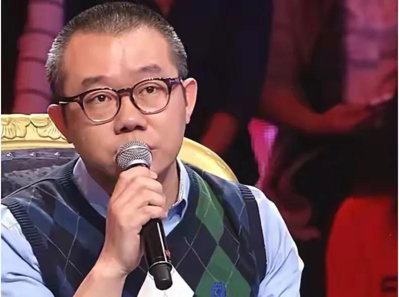 涂磊作为内娱圈内的一位“毒舌”主持人，以其犀利的言辞和直言不讳的风格赢得了观众的