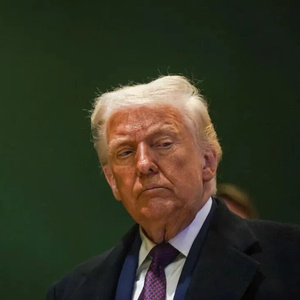 据环球时报报道，美以对伊袭击将满一月，特朗普宣布将对伊最后通牒再推迟十天，称谈判