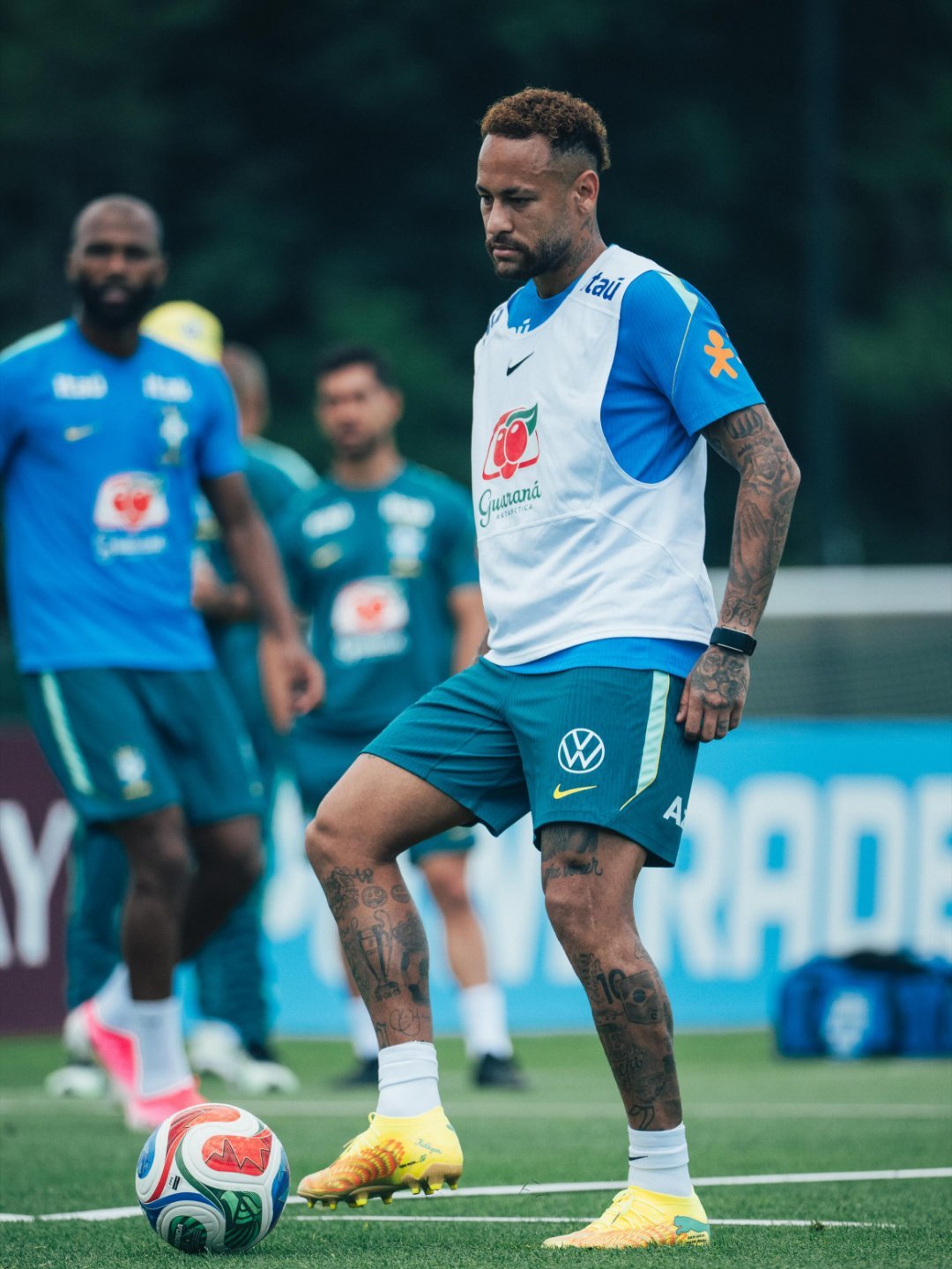 neymar ins更新训练照内马尔