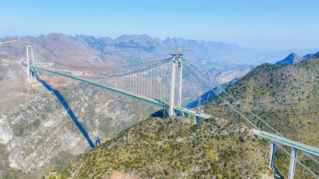 它只是一个省级的高速公路桥，却吸引了全世界的目光，因为它是最牛的横竖都是世界第一