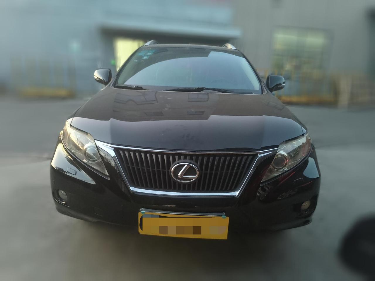 就喜欢老车的韵味，花8万买台十六年前的雷克萨斯RX350！
前两天帮粉丝验了一台