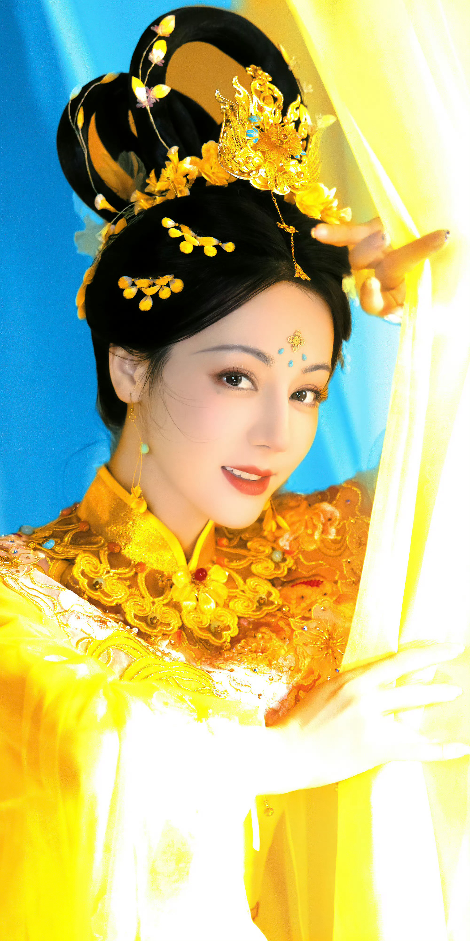 早期嫦娥味好浓！！！这个迪丽热巴真的美成仙女惹[爱慕]迪丽热巴中秋嫦娥造型 ​​