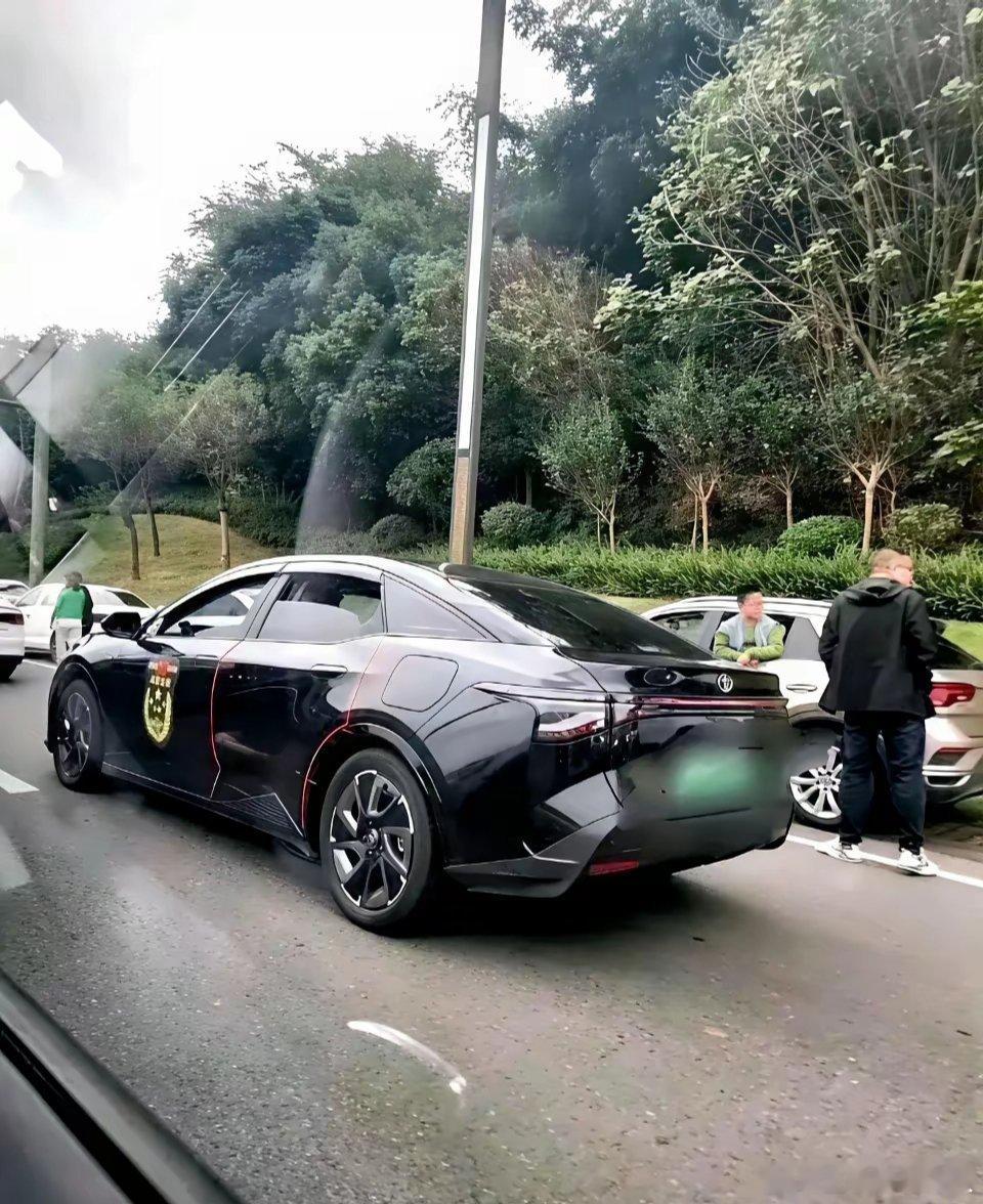 贴这种，是不是有点太高调啦，大家怎么看呢？ ​​​