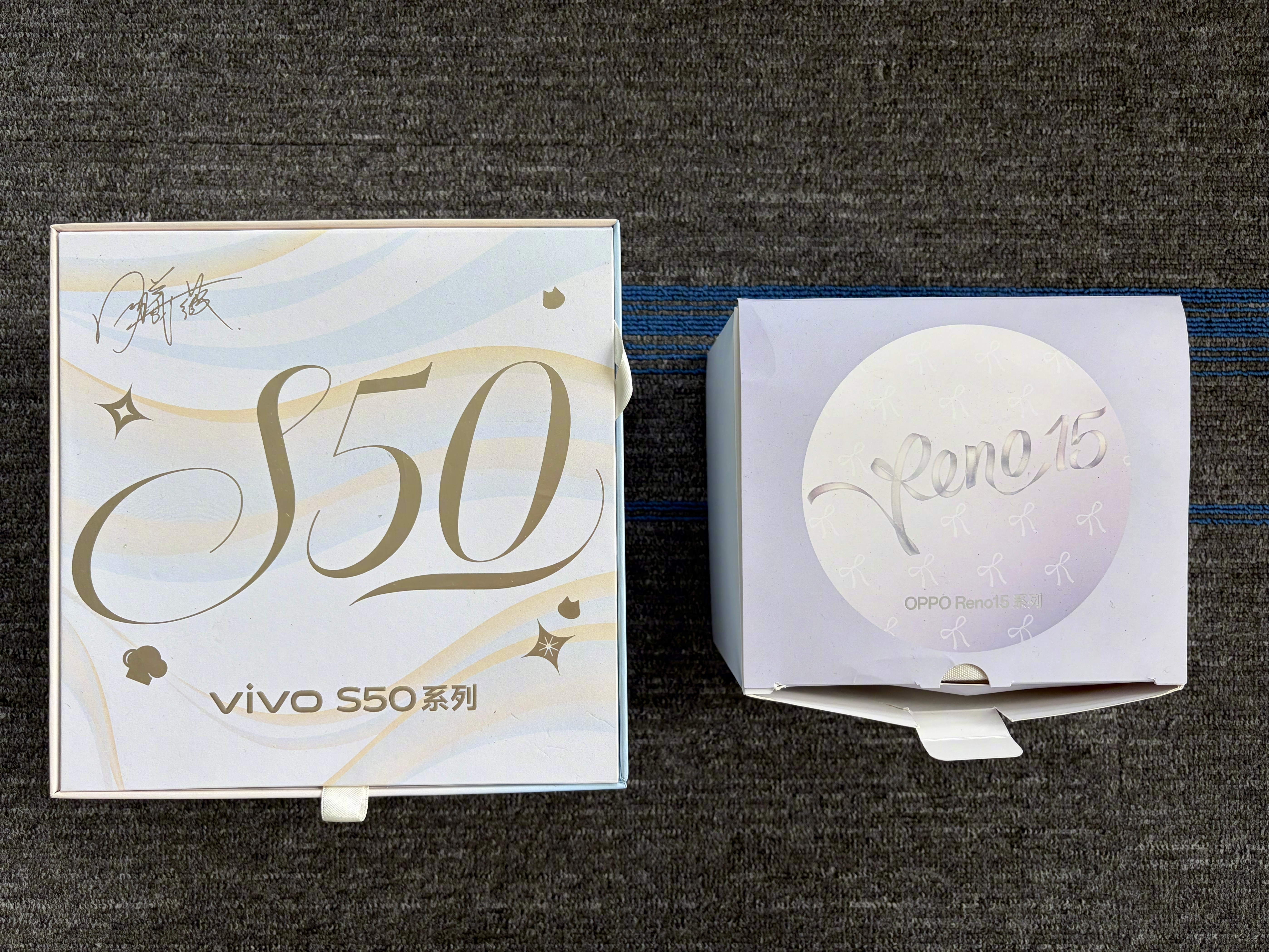 厂商送的周边，随意评论抽1位送出一套。    抽奖详情