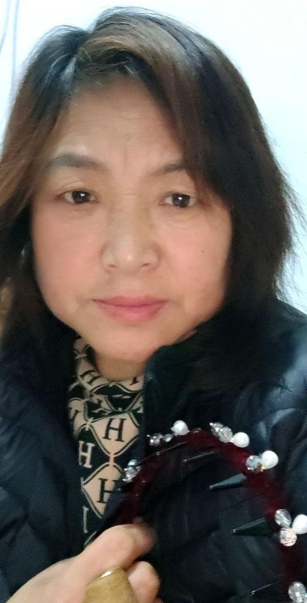 七零后的老阿姨又来臭美一下