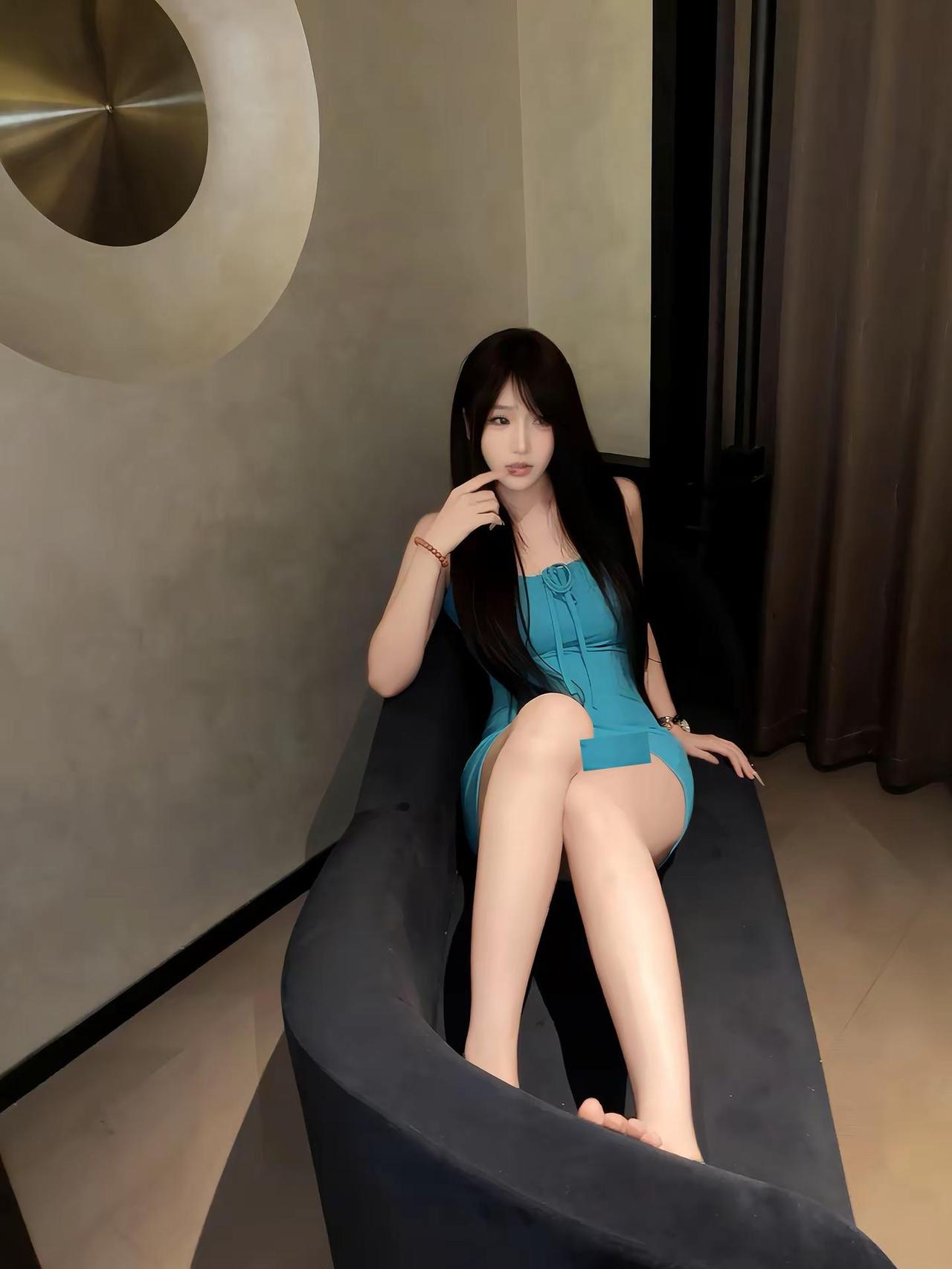 没办法呀 我这个身材长相 吵架的时候你不及时想清楚 下一个就自动舔上来了天蝎