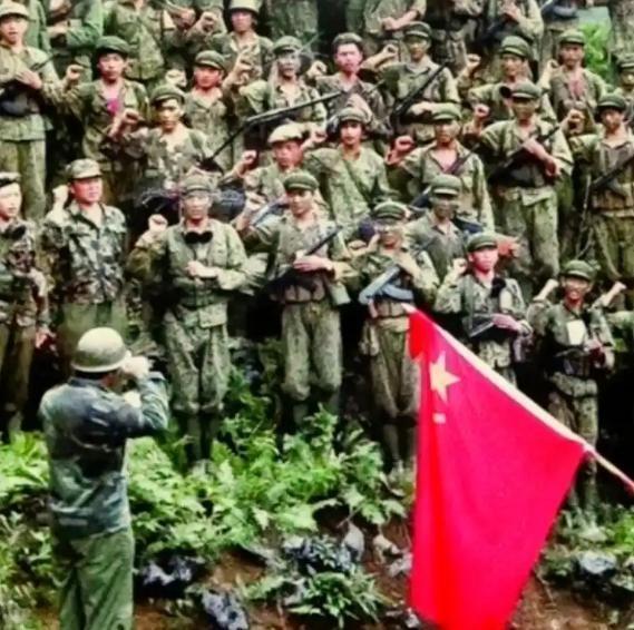 1979年，越南大将文进勇刚打下柬埔寨，正准备去金边开庆功会，觉得中国那边闹不出