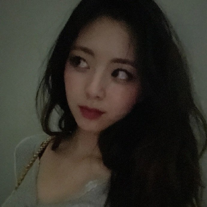 yuna申有娜头像 