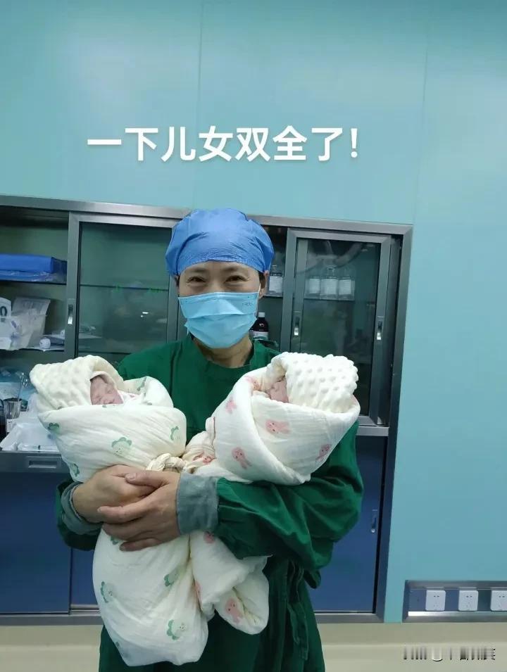 邵医生说：后天是40度，大后天是41度，孕检的朋友，可以早来，也可以下班的时候来