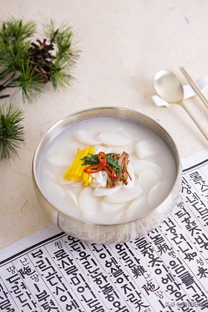 夏季疲乏易困，多喝山药汤，记住2诀窍，做出来汤鲜开胃又营养