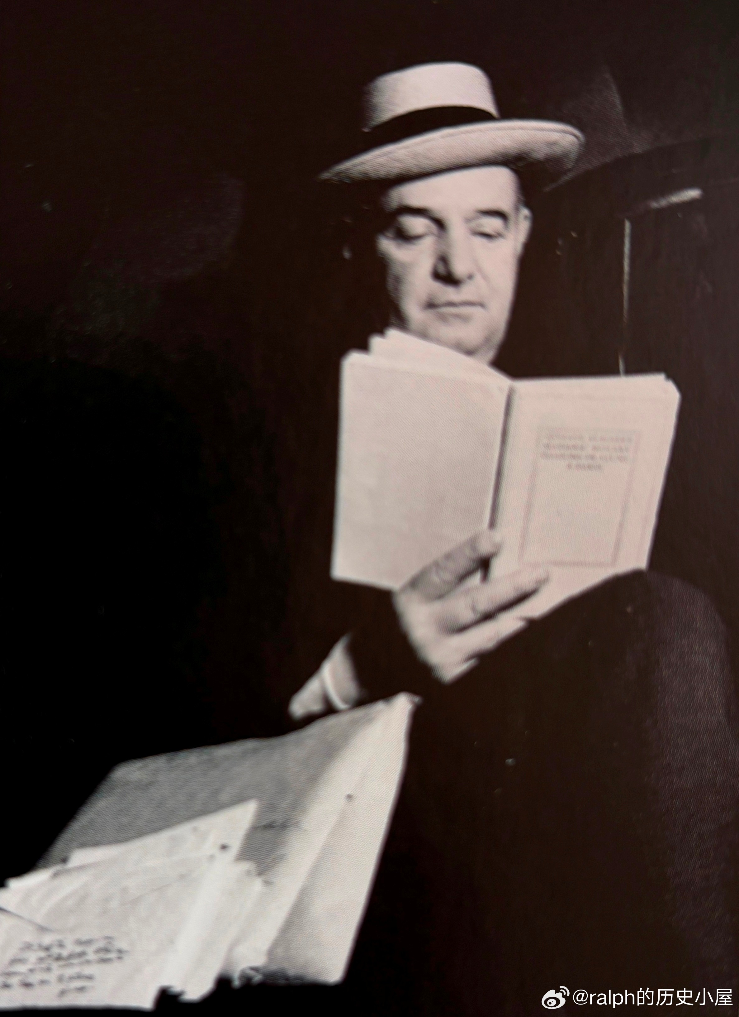 1941年美国战略情报局诞生，局长William Joseph Donovan多