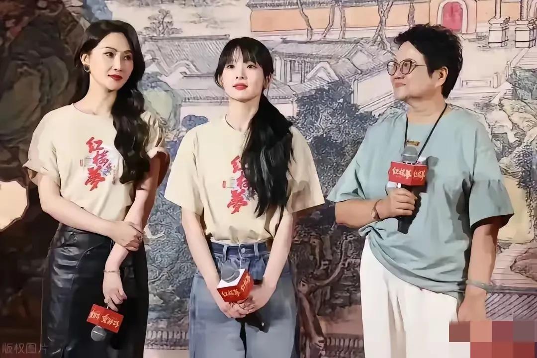 胡导看这娃的眼神是怎么看怎喜爱啊，
这就是我心中林黛玉的不二人选啊!
这版《红楼