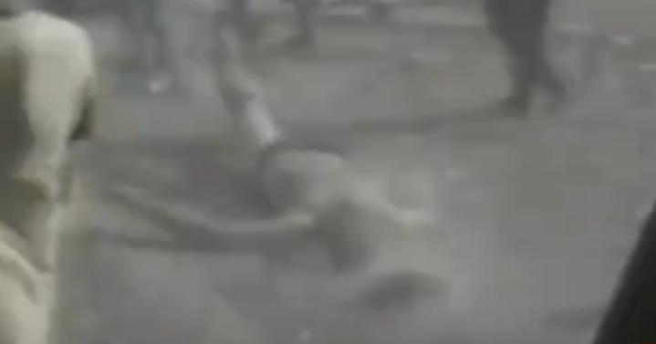 2011年3月23日，美国空军一架从意大利阿维亚诺空军基地起飞的F-15E战斗机