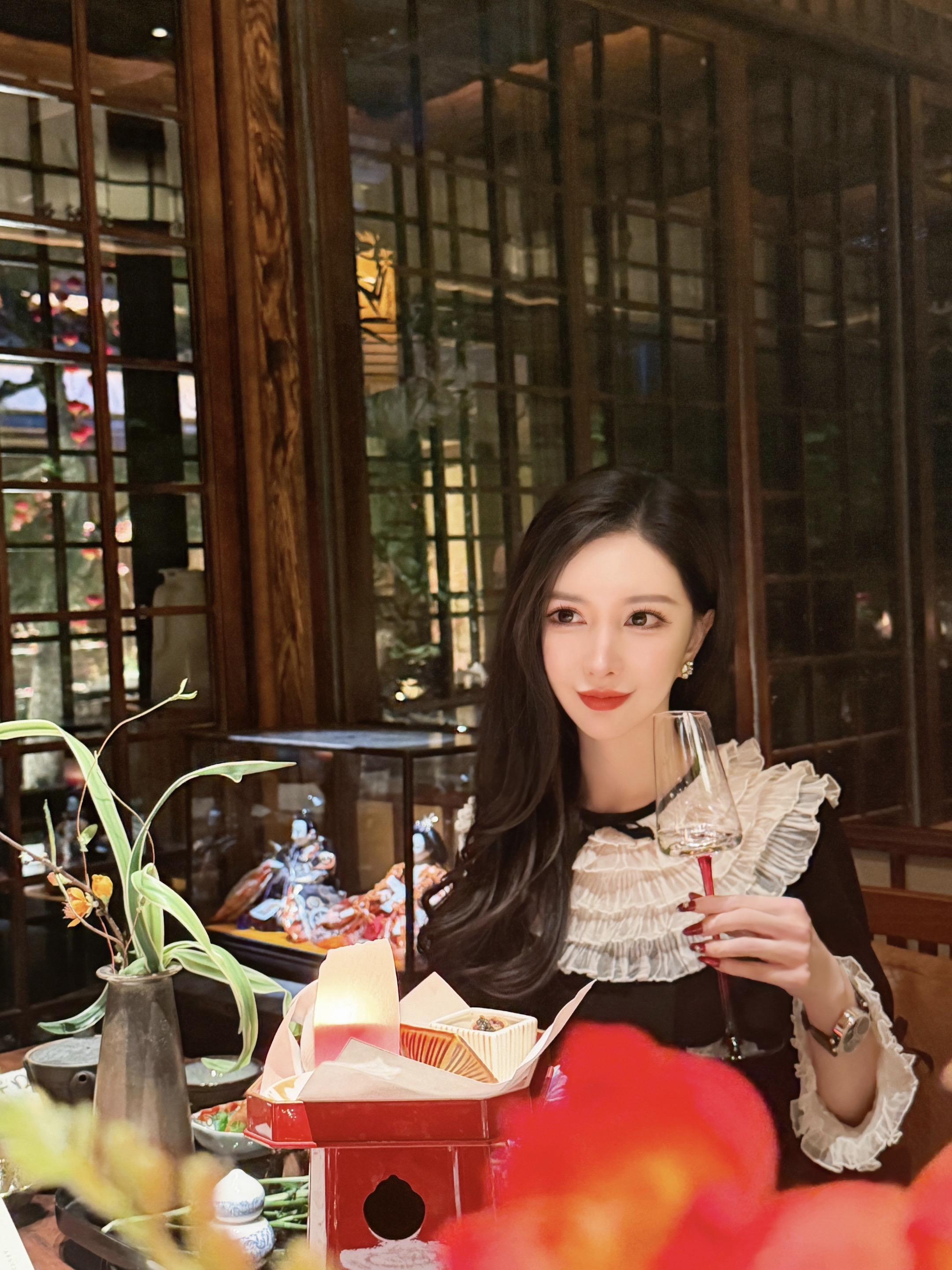 新岁浅寒，途有芳繁～