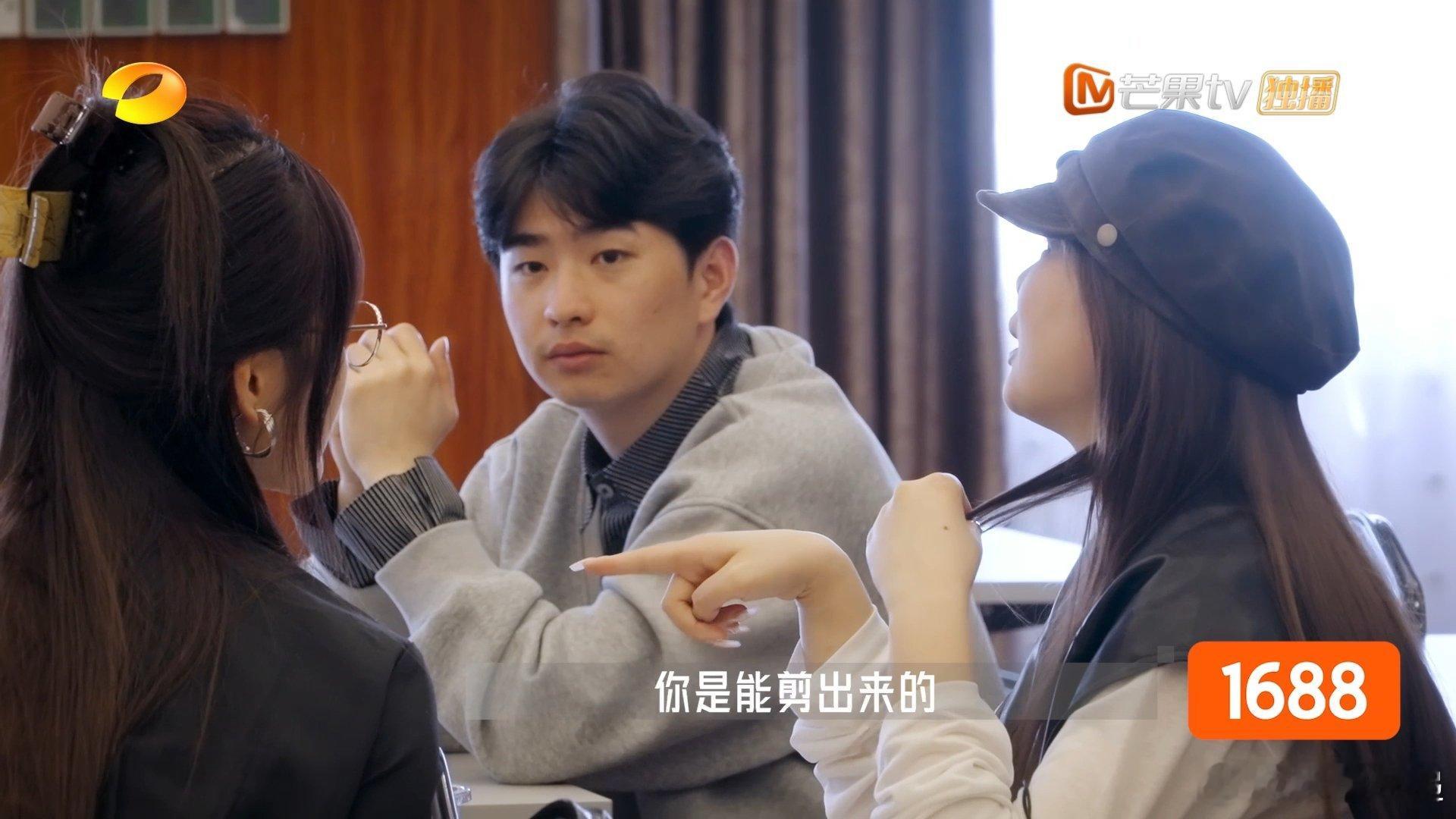 老板又不满意下属又嫌自己累 活全自己揽，累到想摆烂。可别人做的，就是看不惯！ 